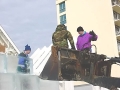 002 Frontloader ice